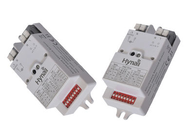 Kích thước nhỏ AC Motion Sensor Switch On / Off Control / Lux Off Function Màu trắng
